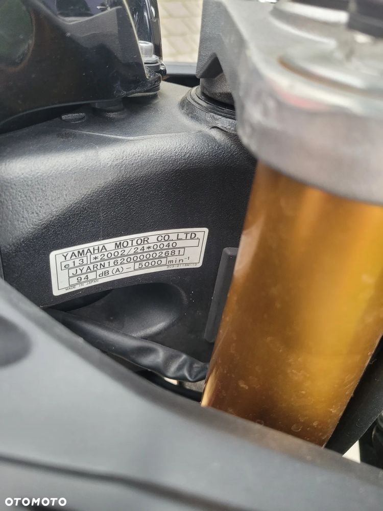 Yamaha FZ - 11