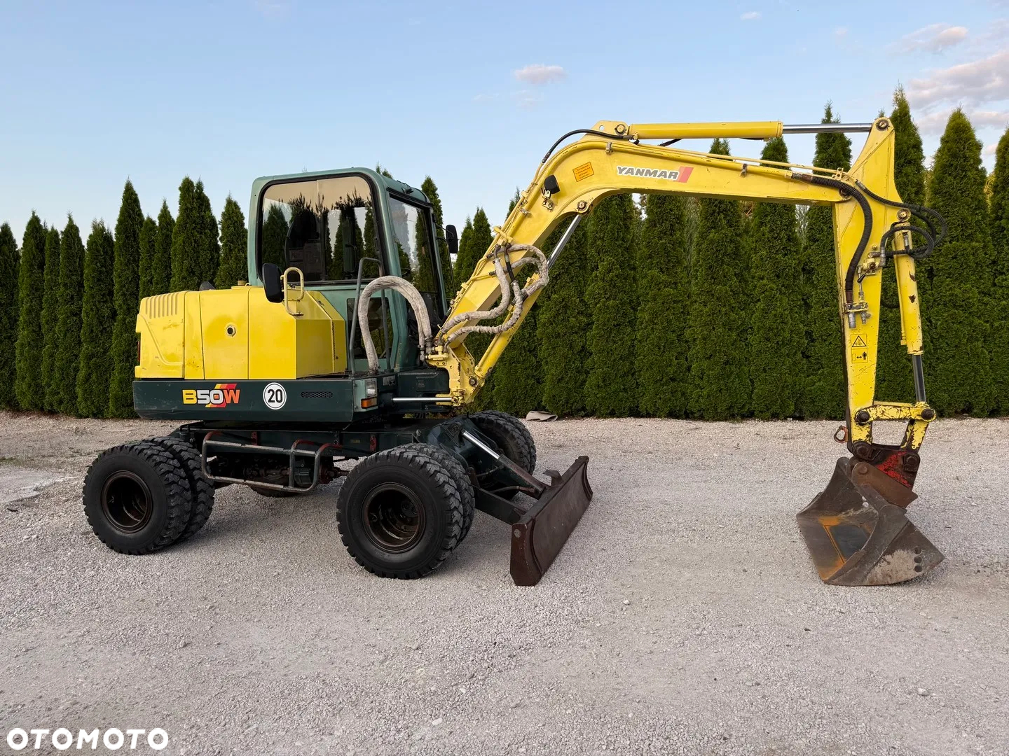 Yanmar B50W KOPARKA KOŁOWA/ 5 TON / MAŁE GABARYTY / BARDZO ZWROTNA / ZADBANA Z NIEMIEC / PIĘKNY STAN / ORYGINAŁ / B 50 W B75 B95 B110 / 70 75 80 90 100 110 / 308 310 / TEREX TW - 10