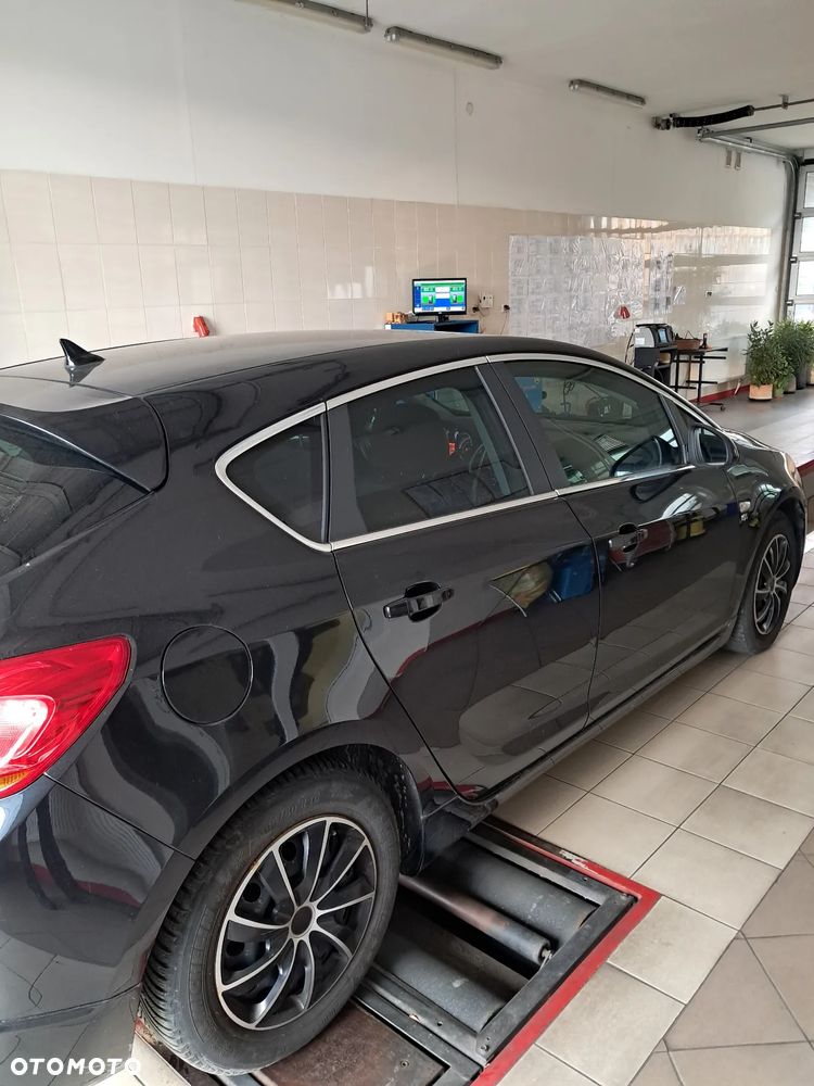 Opel Astra - 39