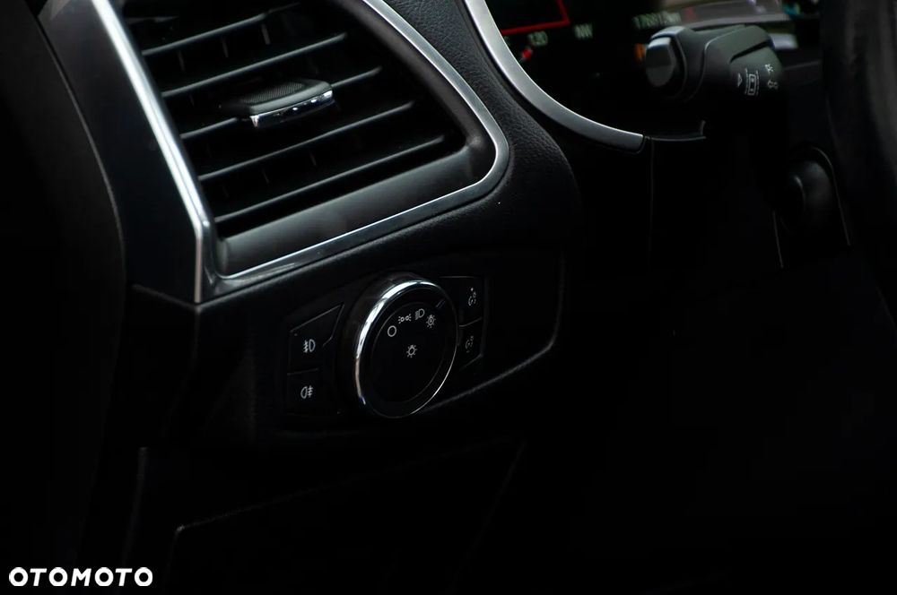 Ford S-Max 2.0 TDCi Titanium PowerShift - 26