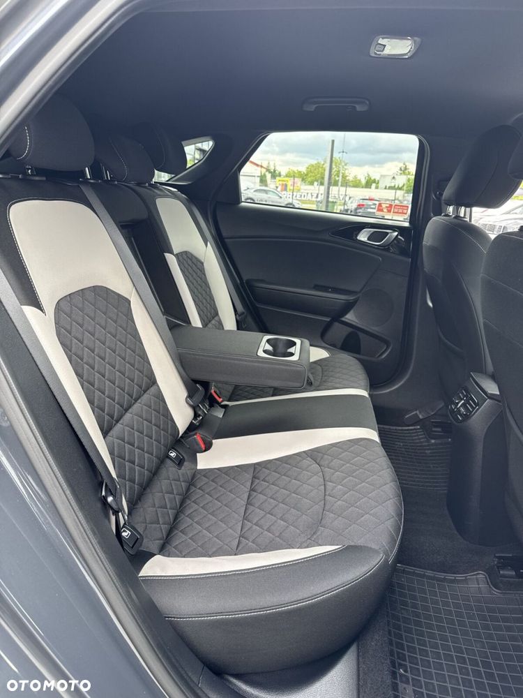 Kia ProCeed 1.5 T-GDI GT Line - 26