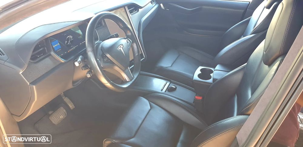 Tesla Model X Long Range - 15
