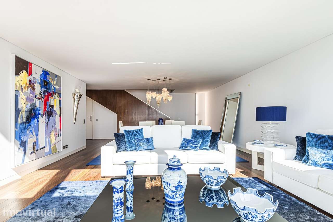 Duplex T3 em primeira linha mar, condomínio de luxo em Cascais - Grande imagem: 5/37