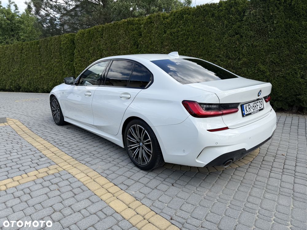 BMW Seria 3 318i M Sport - 3