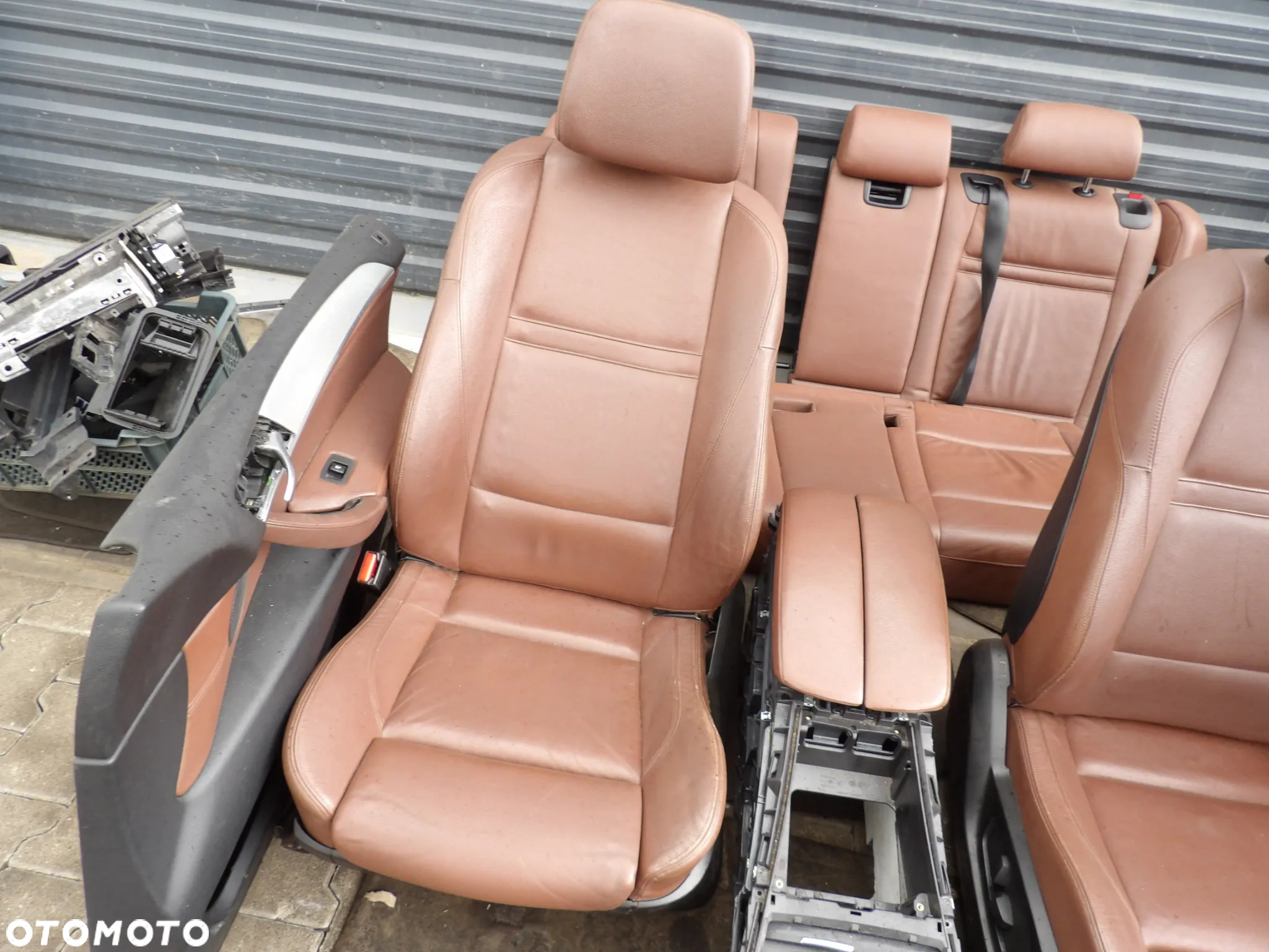 BMW - E70,X5 - FOTELE , KANAPA , BOCZKI - PO LIFT - EUROPA - OGRZEWANE - KOMPLET - 3