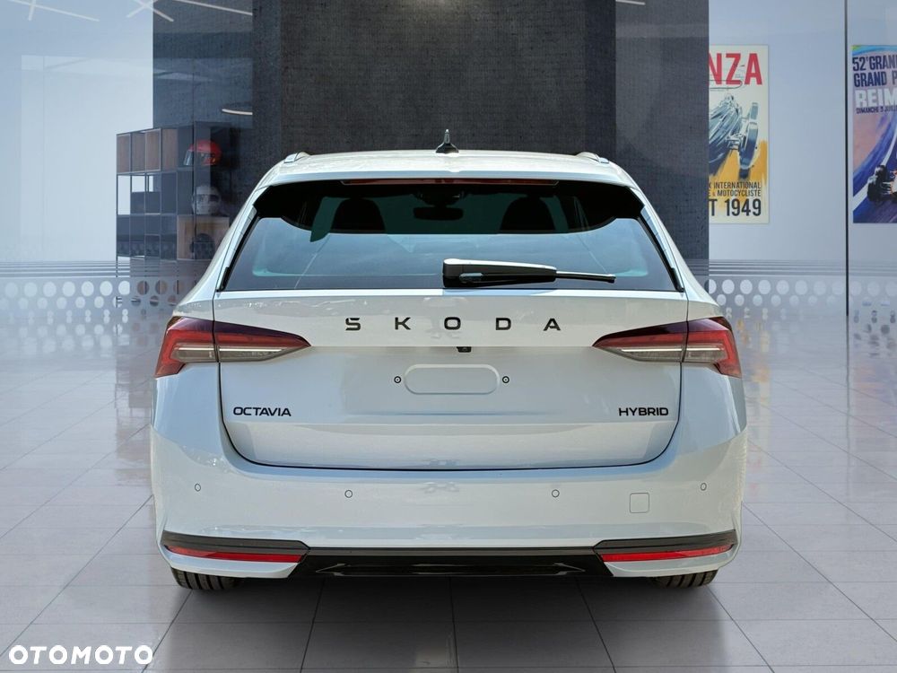 Skoda Octavia - 10