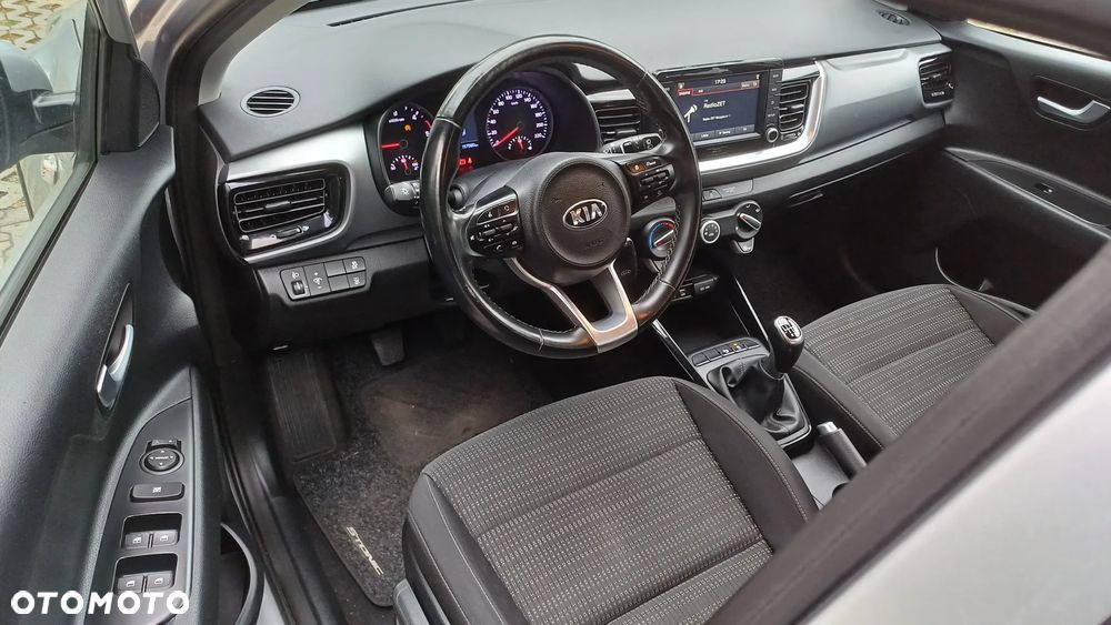 Kia Stonic 1.6 CRDi SCR L - 9