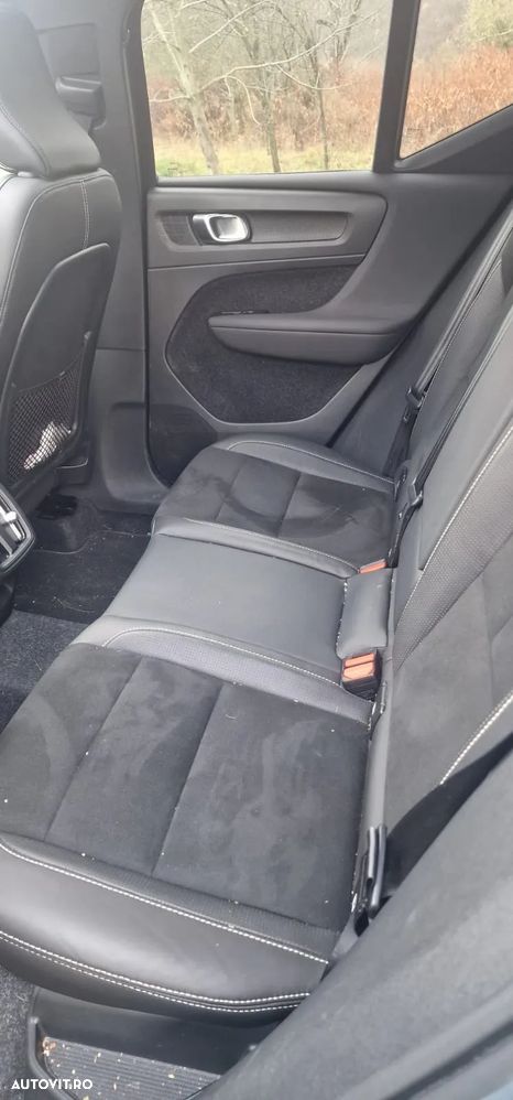 Volvo XC 40 D4 AWD R-Design - 12