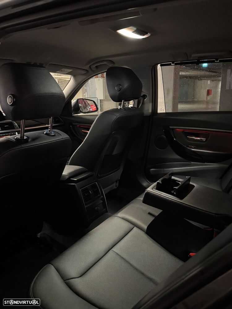 BMW 320 d Aut. Advantage - 21