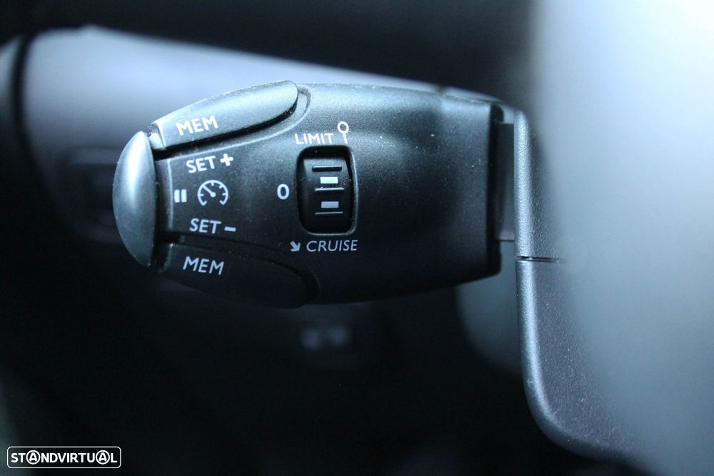 Citroën C3 Aircross BlueHDI 110 Stop & Start SHINE - 11