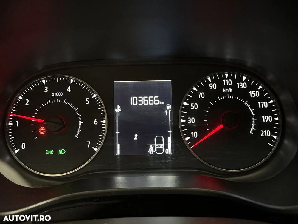 Dacia Sandero - 11