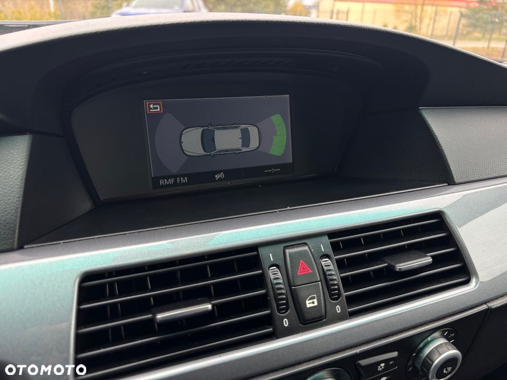 BMW Seria 5 520d Edition Sport - 20