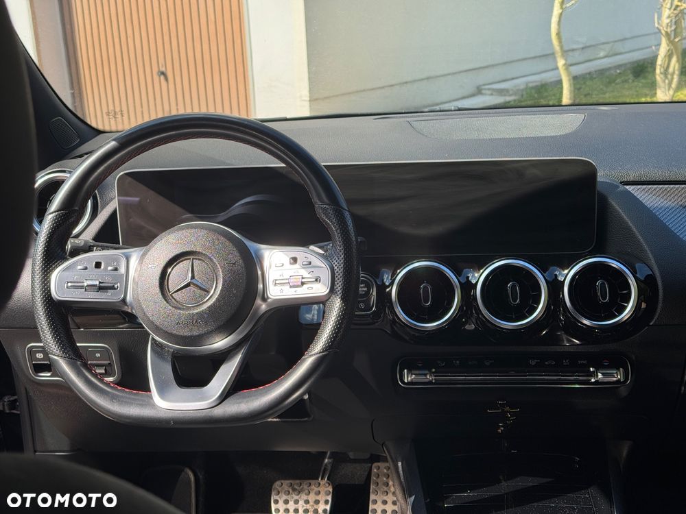 Mercedes-Benz Klasa B 200 AMG Line 7G-DCT - 9