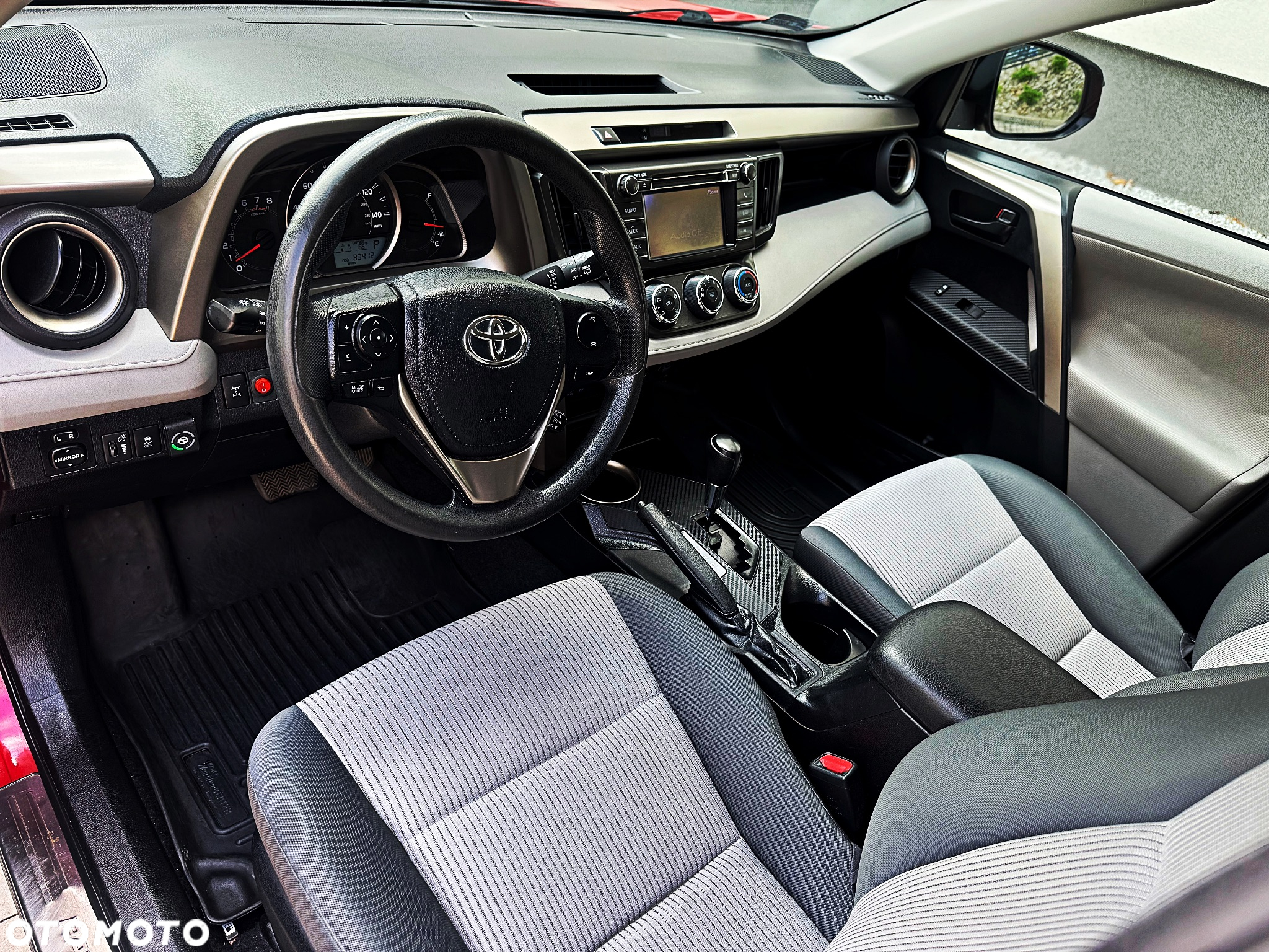 Toyota RAV4 - 28