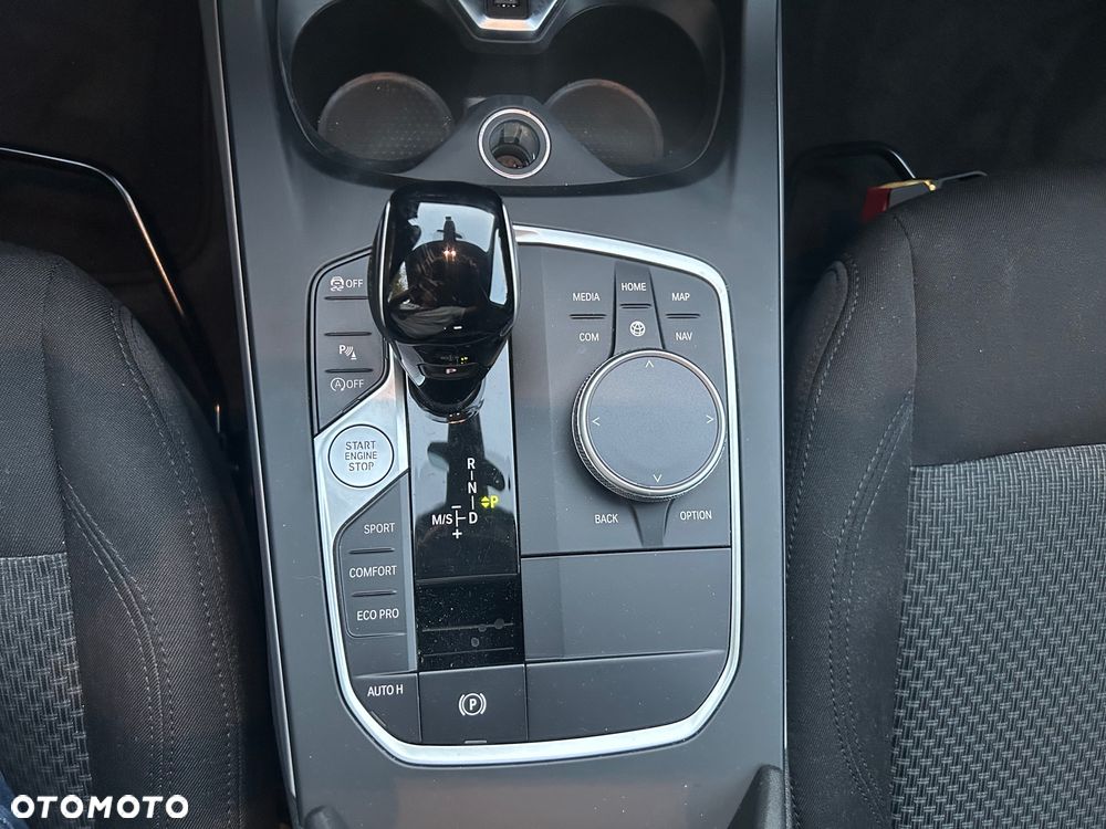 BMW Seria 1 118i Advantage - 24