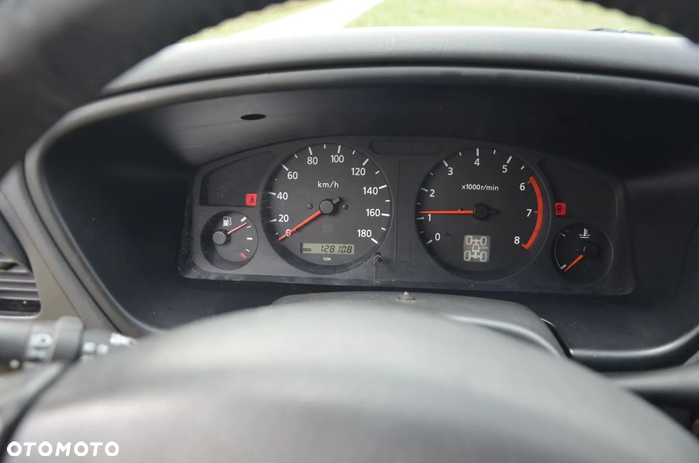 Nissan Pathfinder - 33