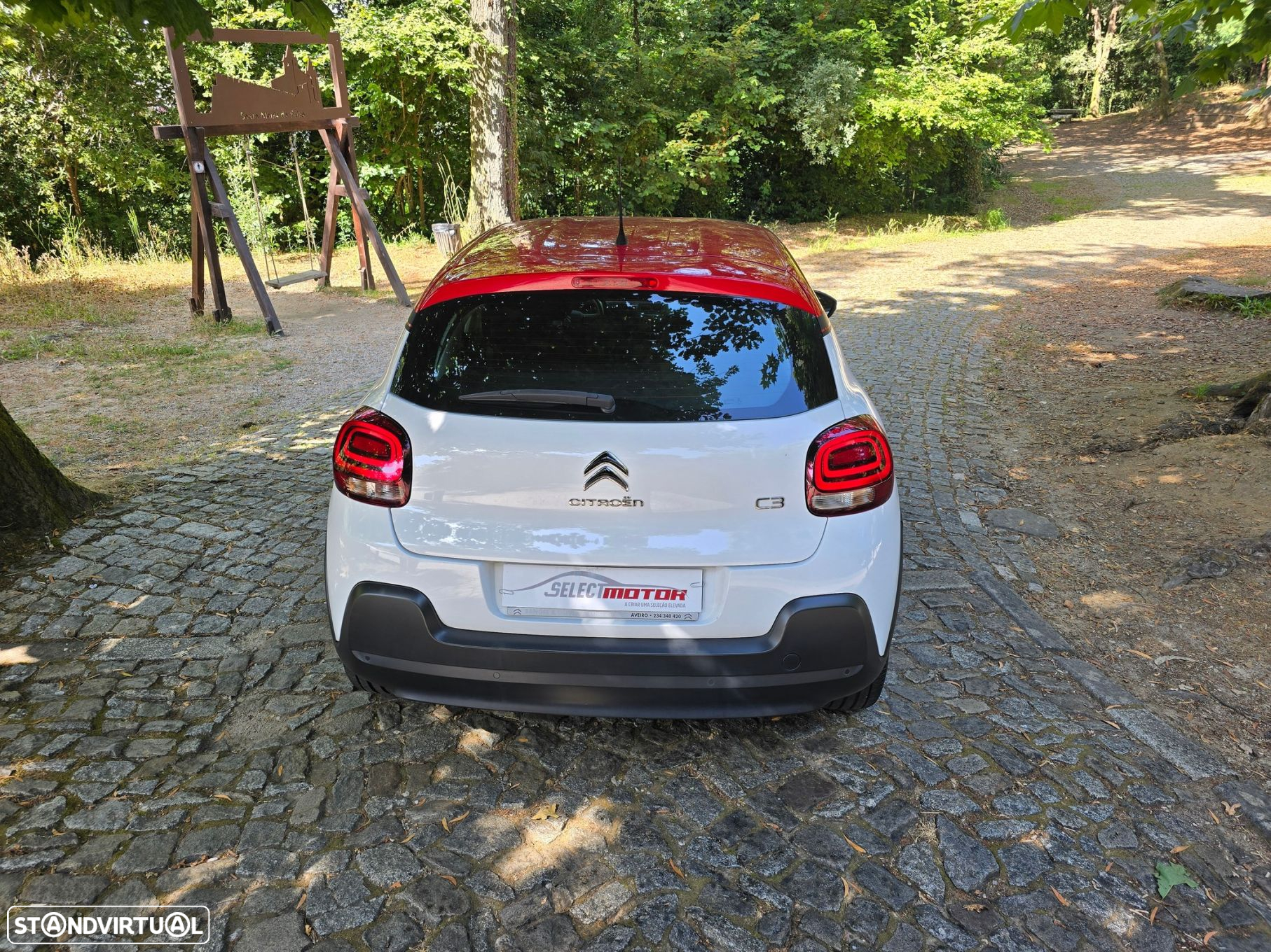 Citroën C3 1.2 PureTech Shine EAT6 - 8