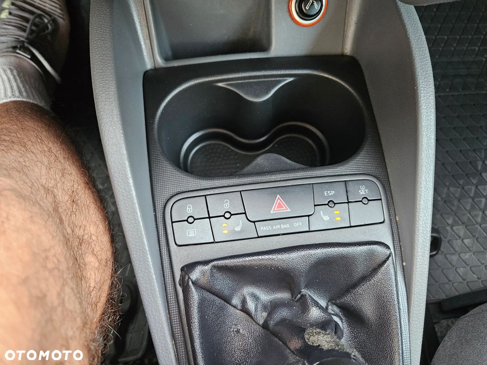Seat Ibiza 1.4 16V Style - 18