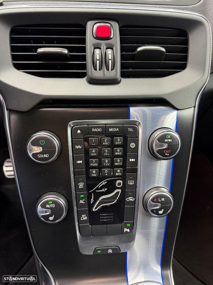 Volvo V40 2.0 D2 R-Design - 11