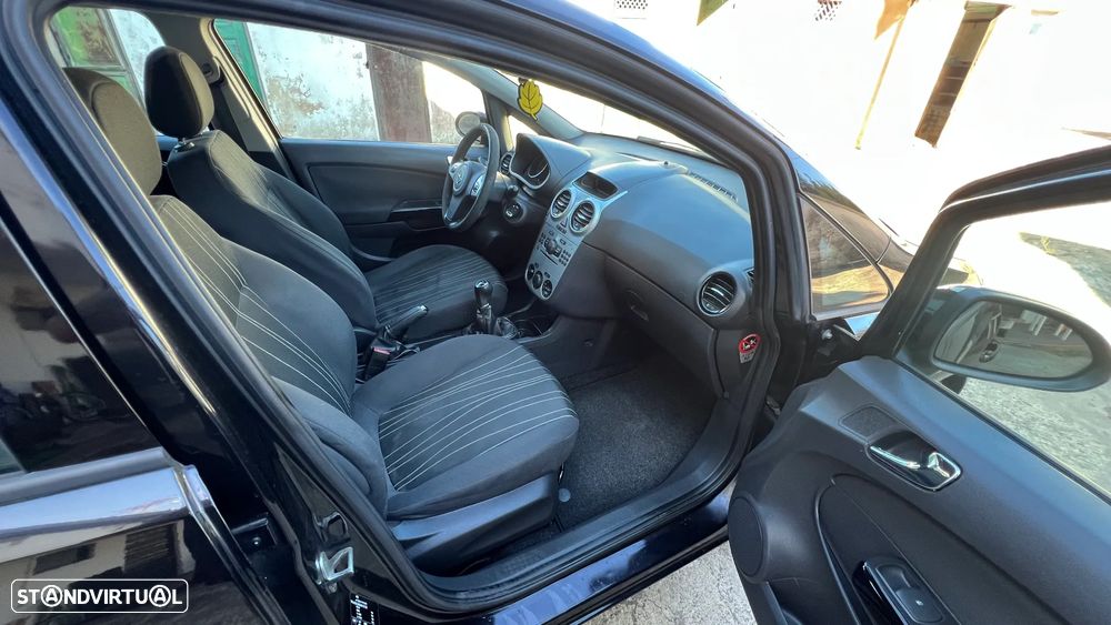 Opel Corsa 1.3 CDTi Enjoy EcoFLEX - 8