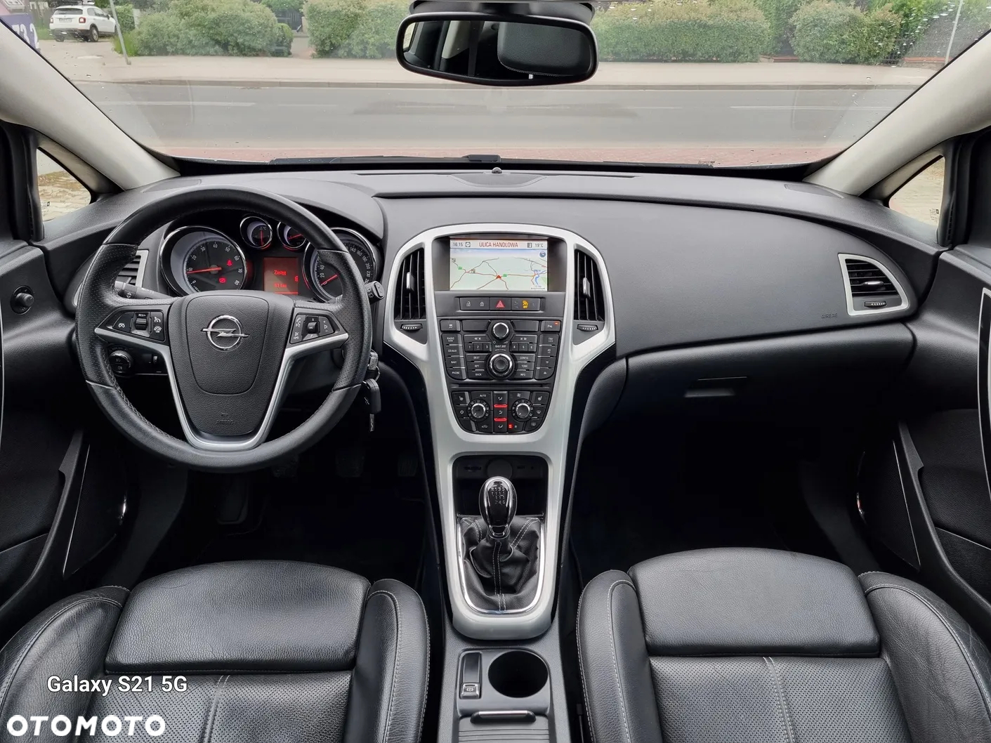 Opel Astra GTC 1.6 Turbo Innovation - 11