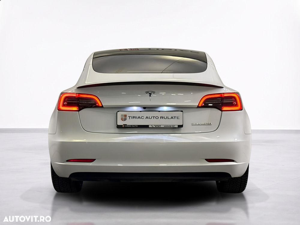 Tesla Model 3 Performance - 5