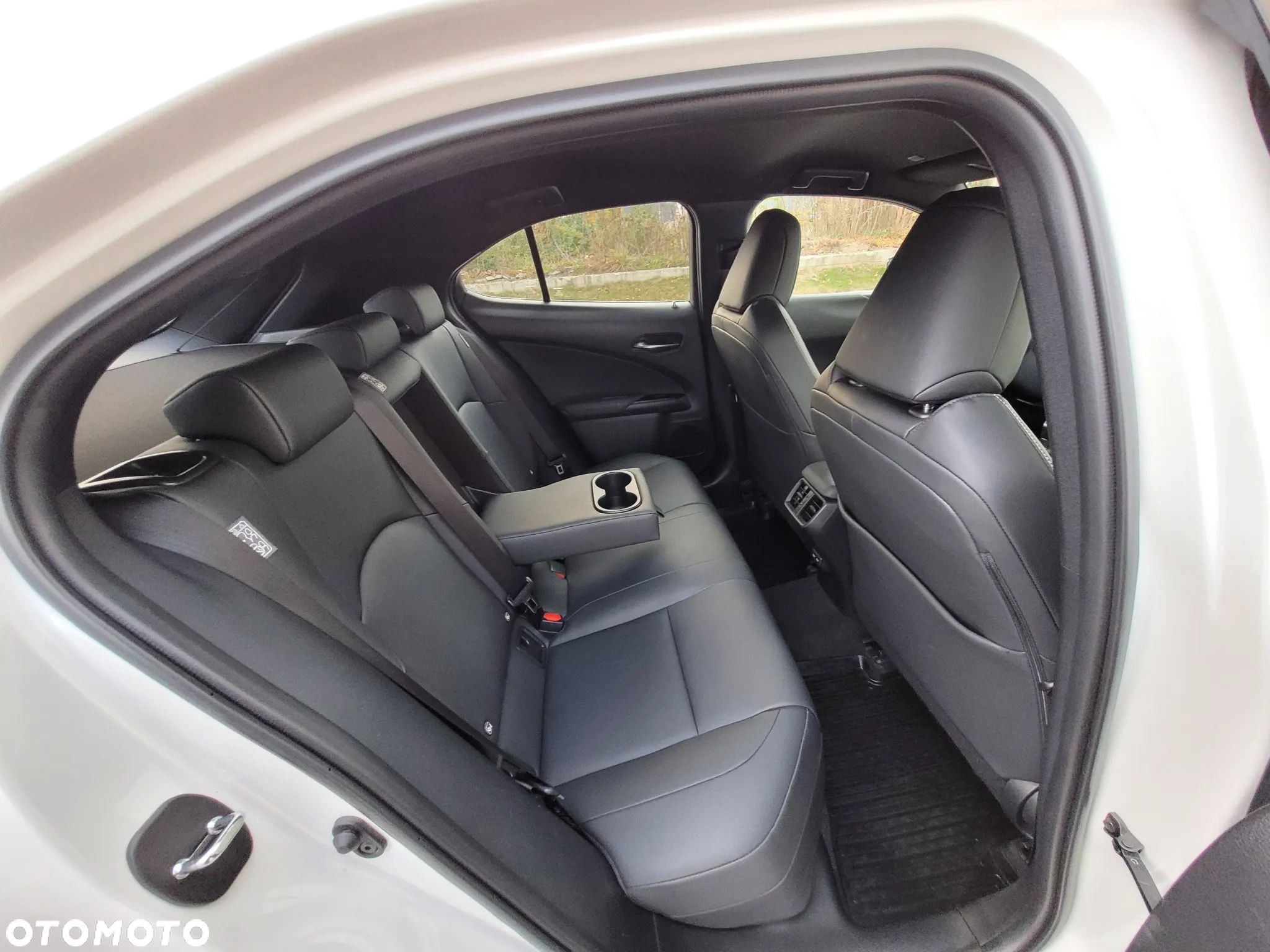 Lexus UX 200 GPF F Impression 2WD - 12