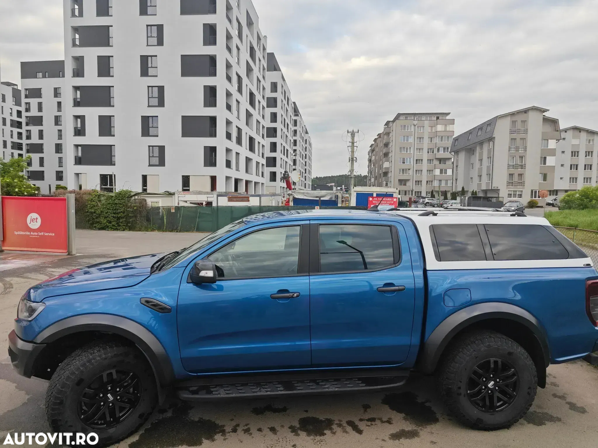 Ford Raptor - 13