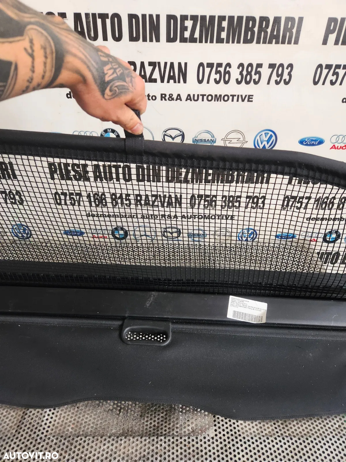 Rulou Plasa Separator Portbagaj Bmw Seria 5 F11 - Dezmembrari Arad - 5