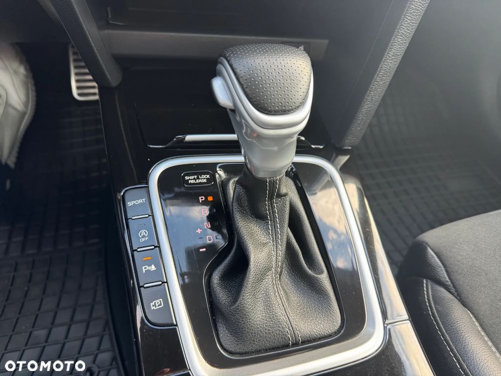 Kia ProCeed 1.5 T-GDI GT Line DCT - 23