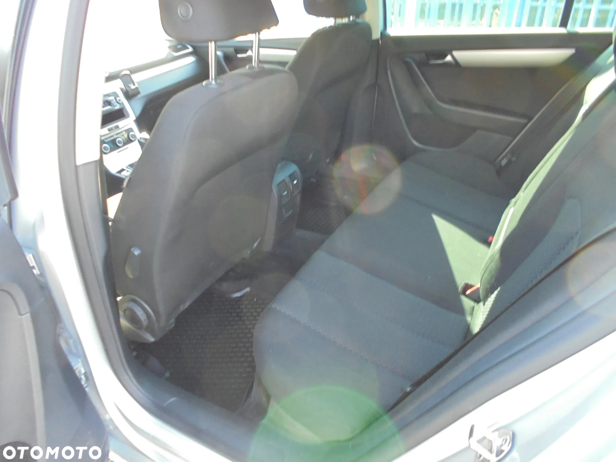Volkswagen Passat 2.0 TDI Comfortline - 10
