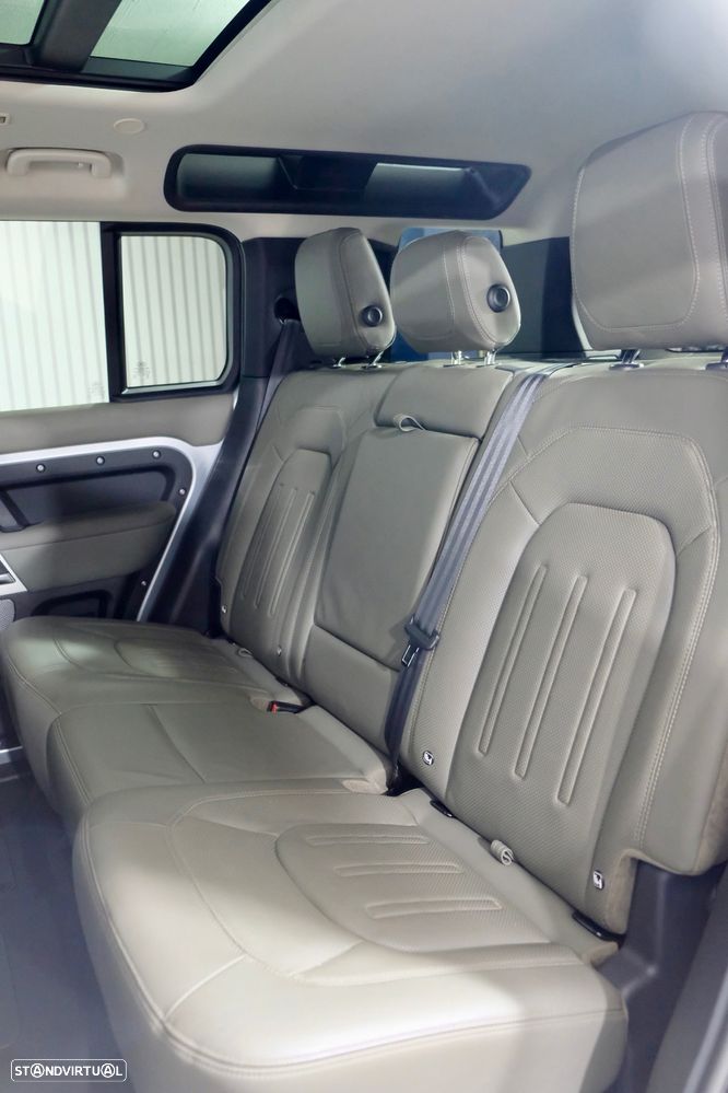 Land Rover Defender 110 P400 HSE - 10