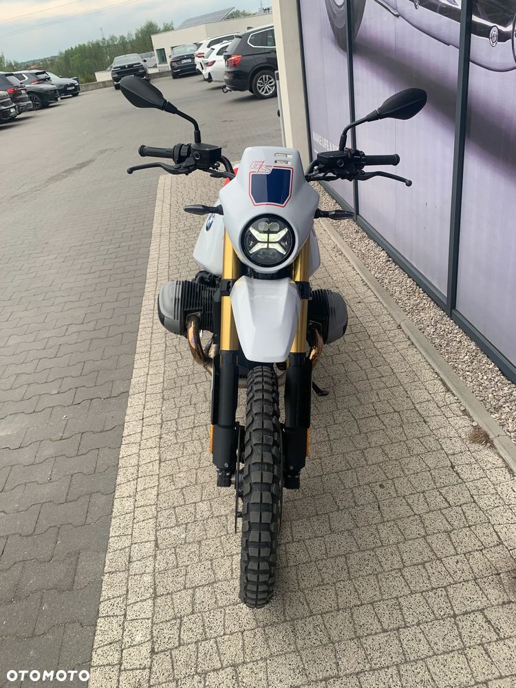BMW R - 8