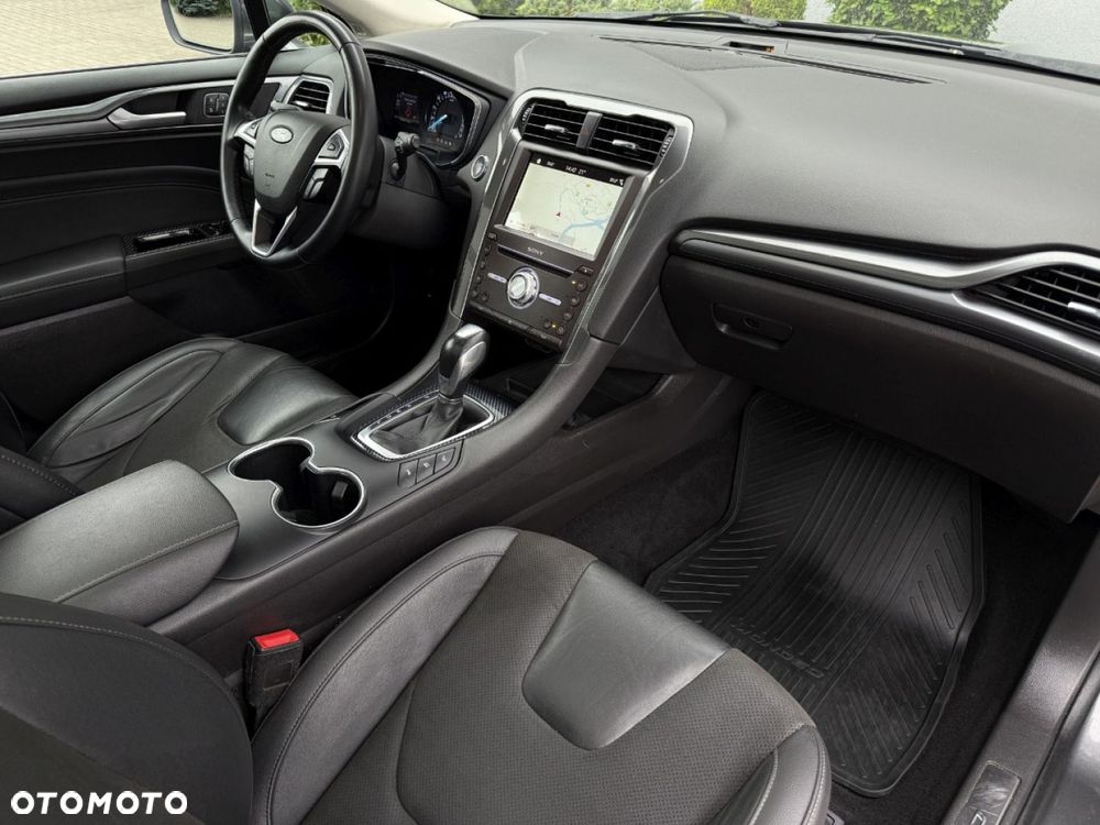 Ford Mondeo - 28