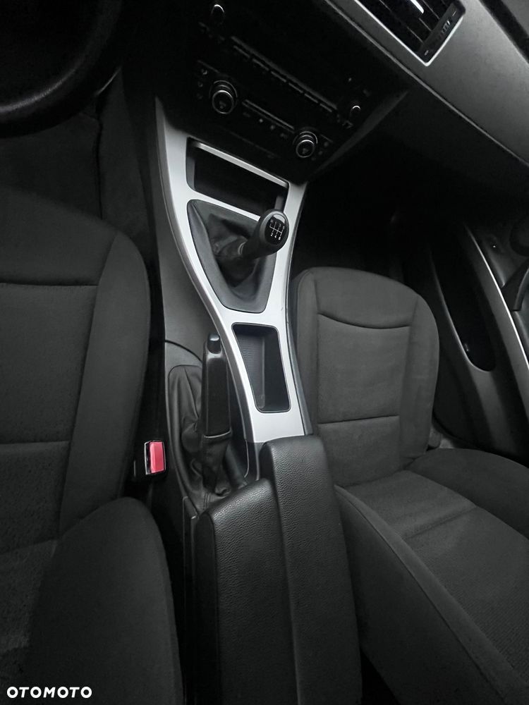 BMW Seria 3 318d - 20