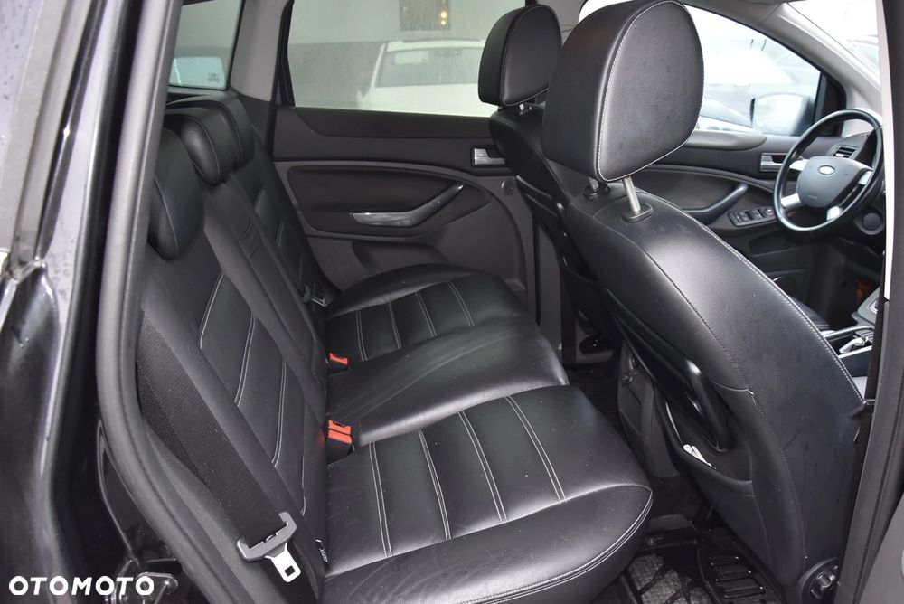 Ford Kuga 2.5 4x4 Titanium - 5