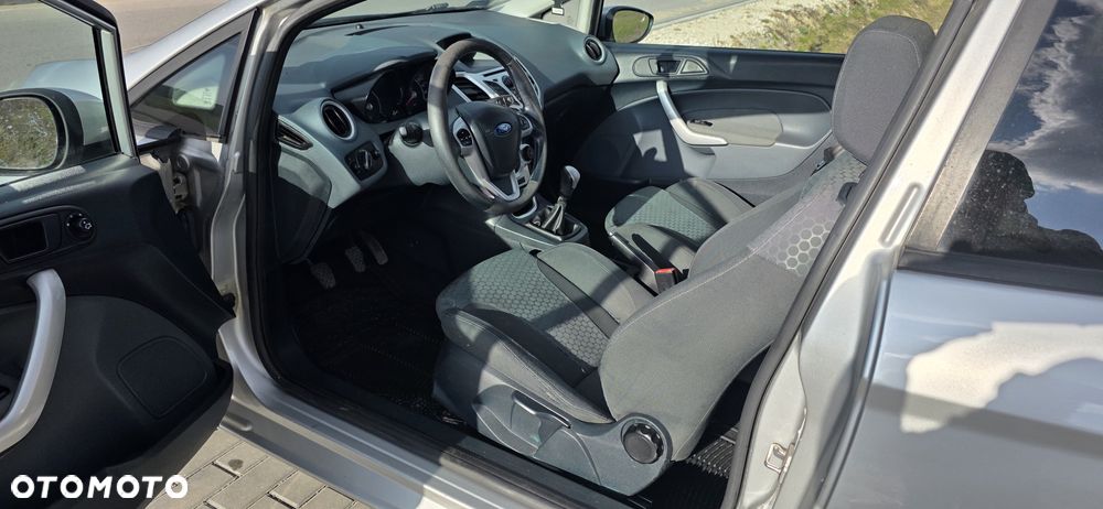 Ford Fiesta 1.6 TDCi Sport - 14