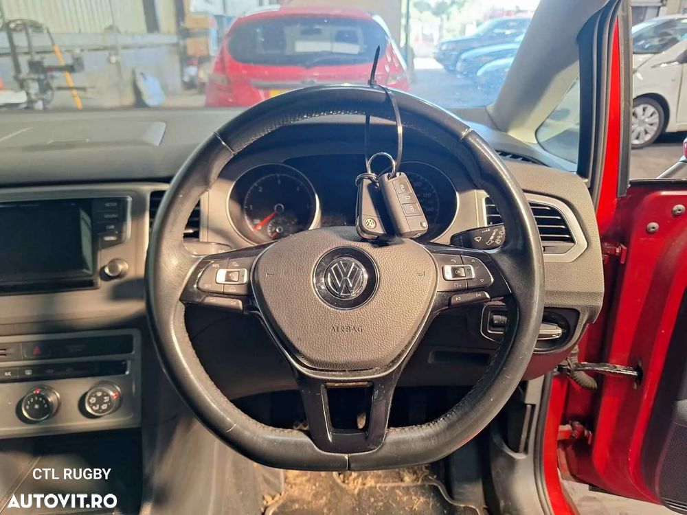 Dezmembrez Volkswagen Sportsvan 1.6 TDI - 10