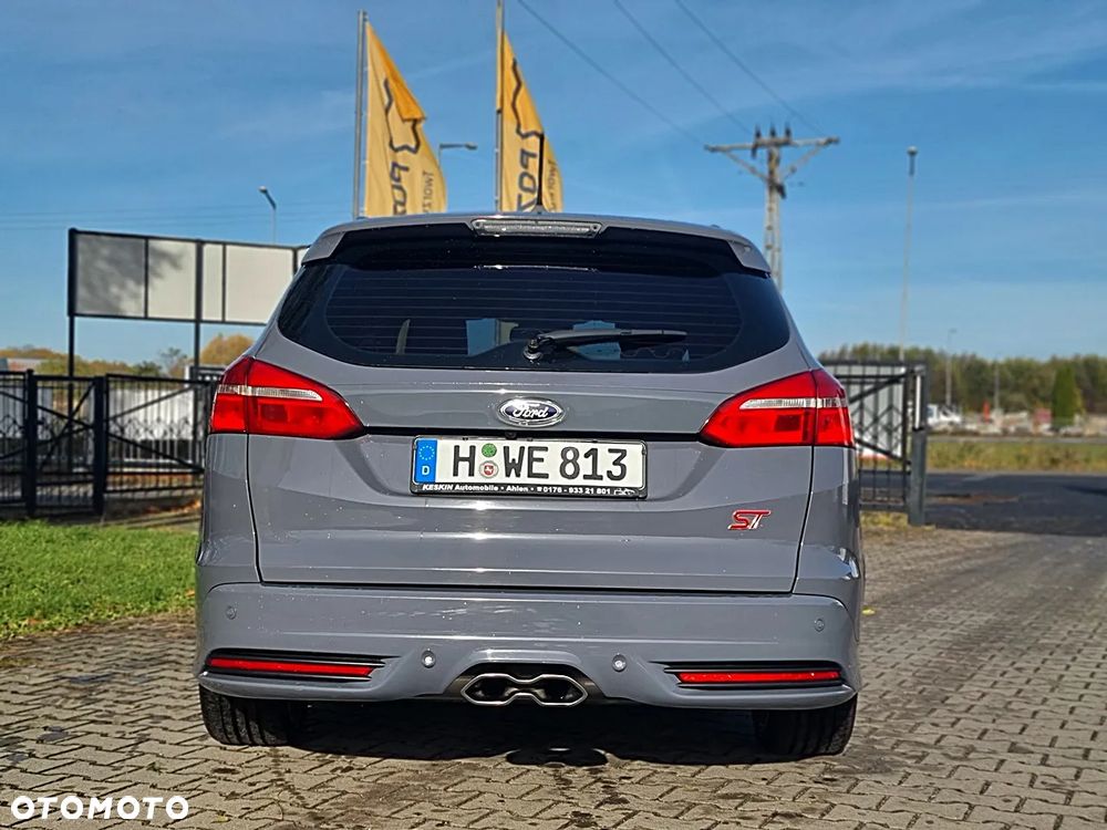 Ford Focus 2.0 TDCi ST-2 - 12