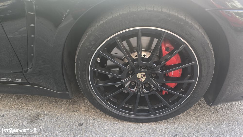Porsche Panamera GTS PDK - 33