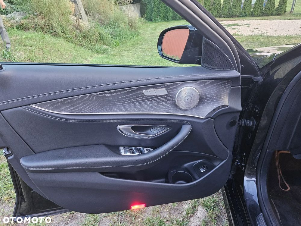 Mercedes-Benz Klasa E 300 de 4Matic 9G-TRONIC Avantgarde - 16