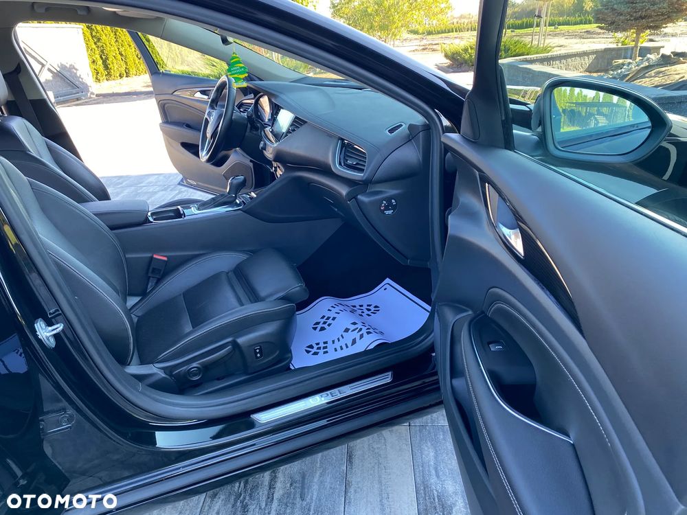 Opel Insignia 1.5 T Elite S&S - 32
