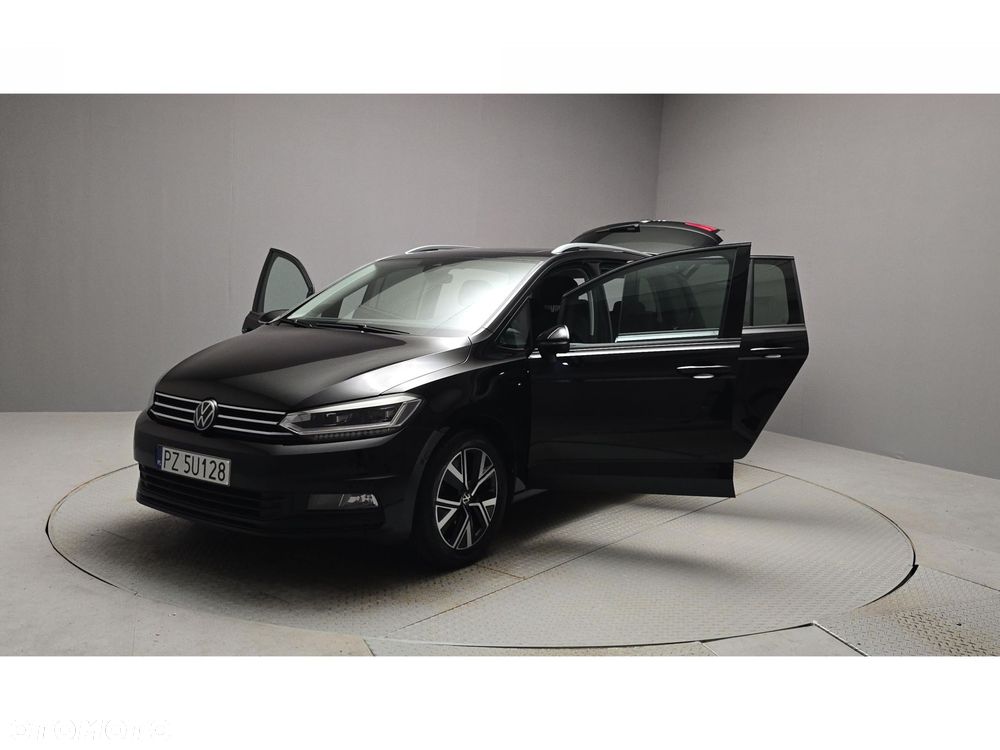 Volkswagen Touran - 13