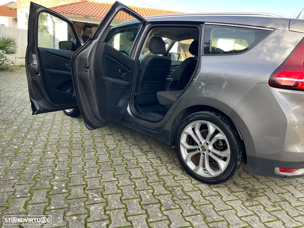 Renault Grand Scénic ENERGY dCi 110 EXPERIENCE - 11