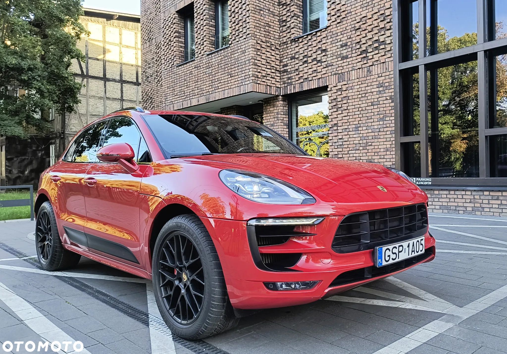 Porsche Macan Turbo - 1