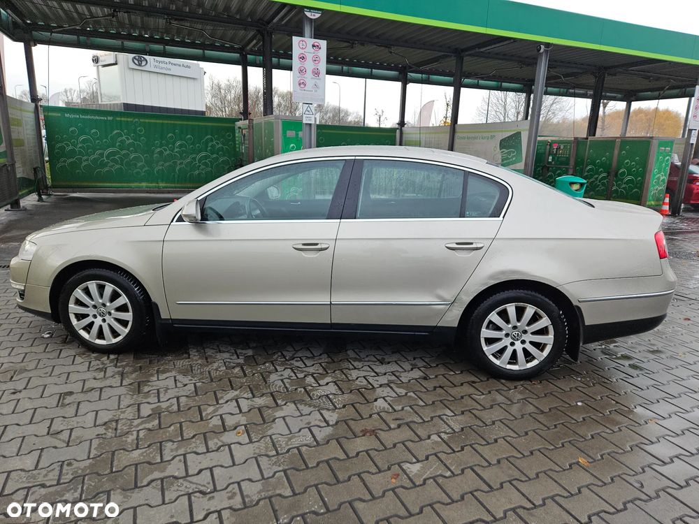 Volkswagen Passat 2.0 TDI Comfortline - 7