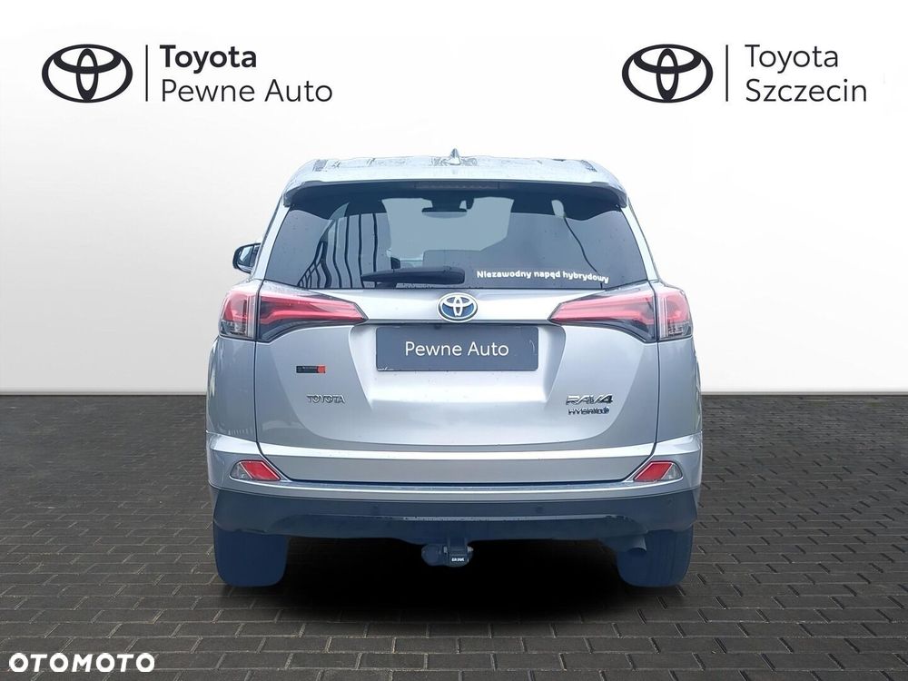 Toyota RAV4 Hybrid Premium 4x2 - 16
