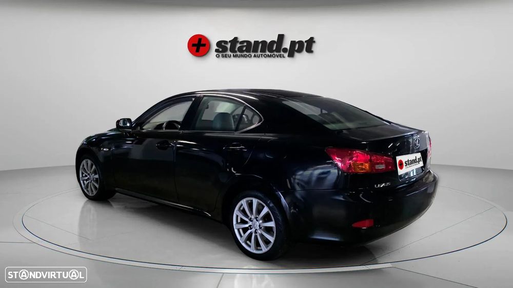 Lexus IS 220 d Executive Line - 4