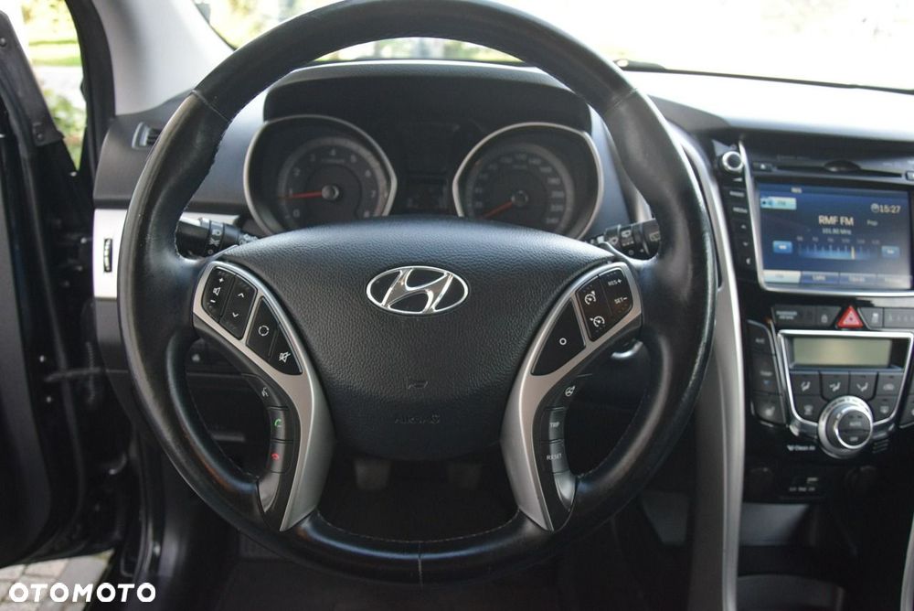 Hyundai i30 1.4 YES - 25