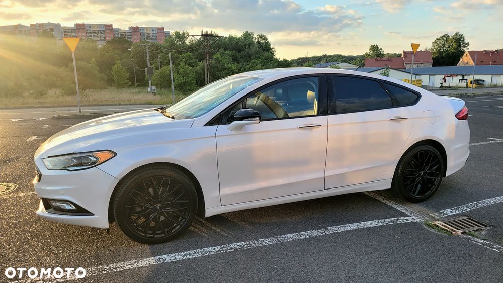 Ford Fusion - 9